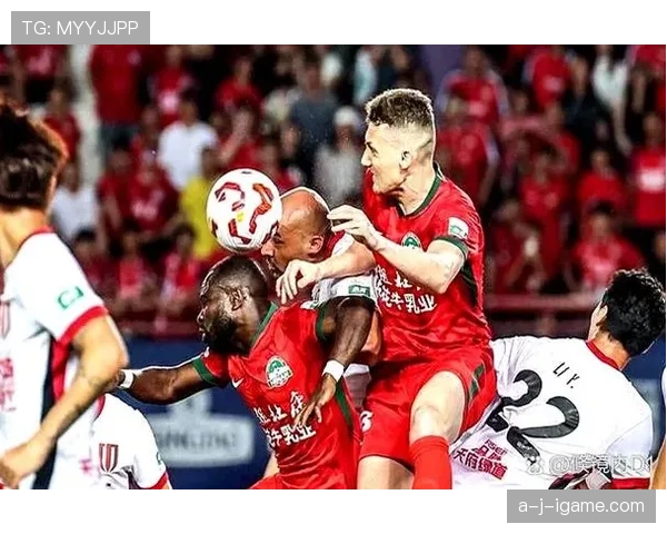 伊斯坦布尔主场迎战劲敌，球迷热情助球队状态回暖