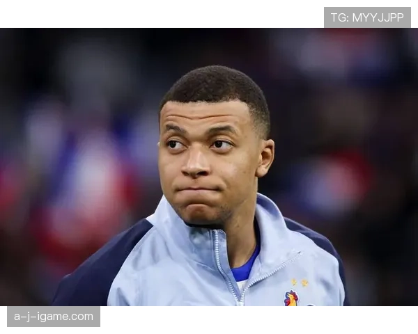 姆巴佩技术单一性争议:持球突破与传球选择的战术结构分析 姆巴佩技术单一性争议:持球突破与传球选择的战术结构分析