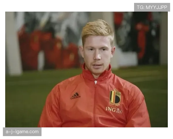 德布劳内位置变化解析：从前腰到全能中场的战术转型