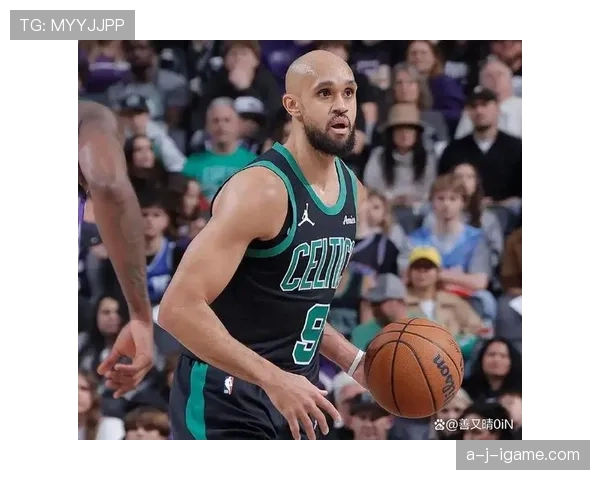 怀特在挡拆进攻中拉开空间提升球队关键时刻得分效率